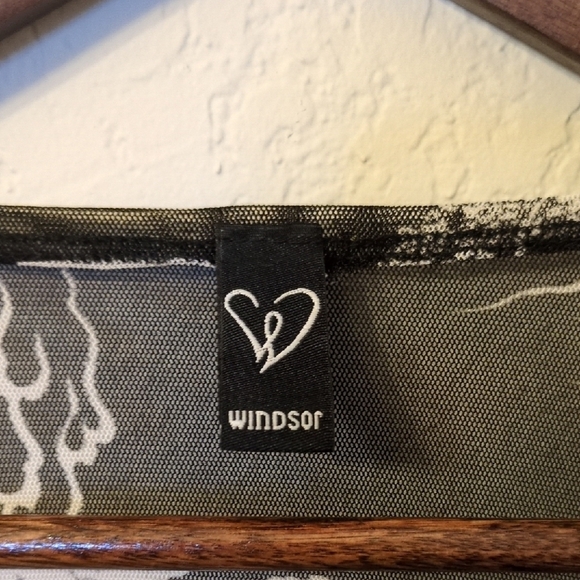 Black and White Tie-Front Top - Picture 2 of 4